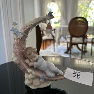 LLADRO HEAVENLY SLUMBER FIGURINE