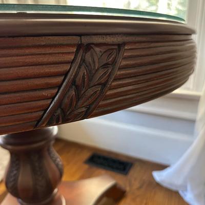 INLAID ROUND ACCENT TABLE