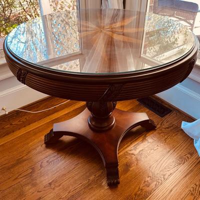 INLAID ROUND ACCENT TABLE