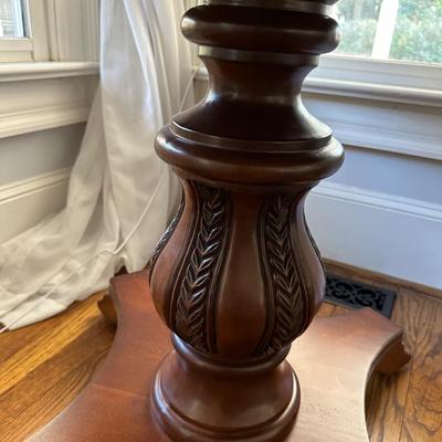 INLAID ROUND ACCENT TABLE
