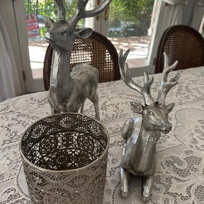 SILVER DEER PAIR