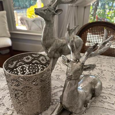 SILVER DEER PAIR