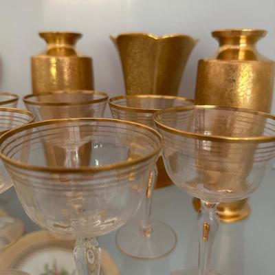 GOLD RIMMED STEMWARE LOT