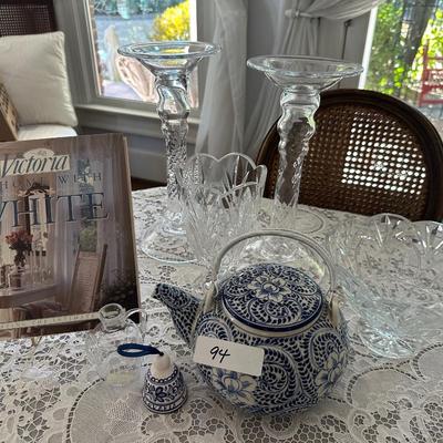 CRYSTAL, BLUE WHITE DÉCOR LOT