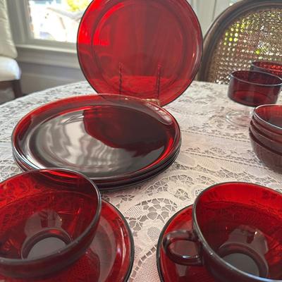 RED GLASSWARE LOT