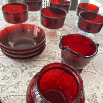 RED GLASSWARE LOT
