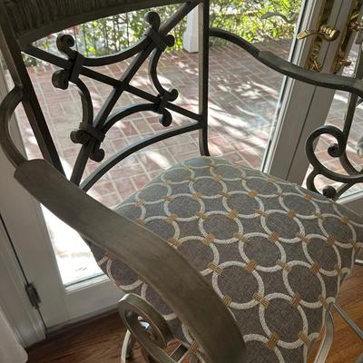 MODERN BAR STOOL PAIR