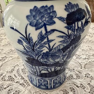WILLIAMS SONOMA BLUE WHITE LIDDED JAR