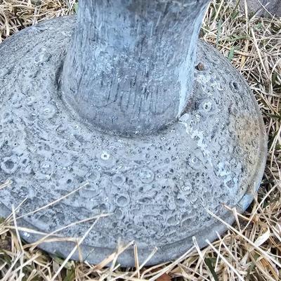 Cement decorative Bird bath pedestal with small garden statues