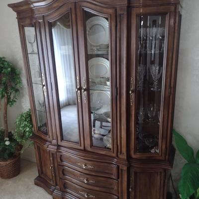 Formal Bowfront China Display Cabinet (No Contents)