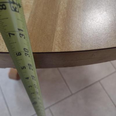 Round Oak Pedestal Table