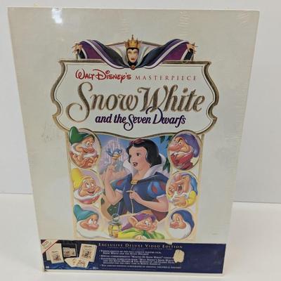 Sealed Walt Disney's Masterpiece Snow White & The Seven Dwarfs Exclusive Deluxe Video Edition