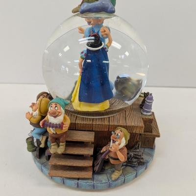 Vintage Snow White & The Seven Dwarfs Snow Globe Musical