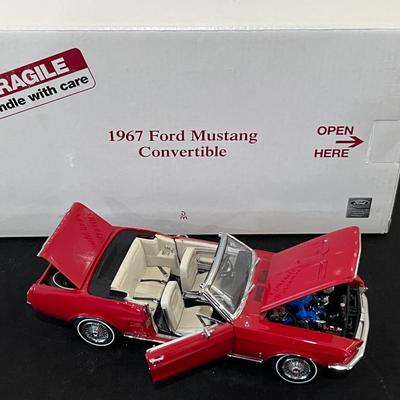 Danbury Mint 1967 Ford Mustang Convertible