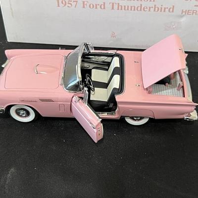 Danbury Mint LE 1957 Ford Thunderbird Convertible
