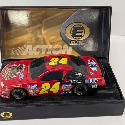 Action #24 Jeff Gordon Jurassic Park T-Rex 1/24 Piggy Bank