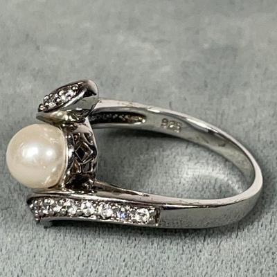 Sterling silver and Pearl Ring 9