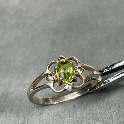 Peridot and Sterling Silver ring 6