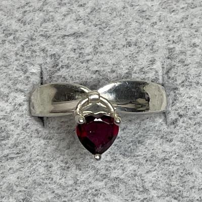 Garnet heart Sterling Silver ring 6