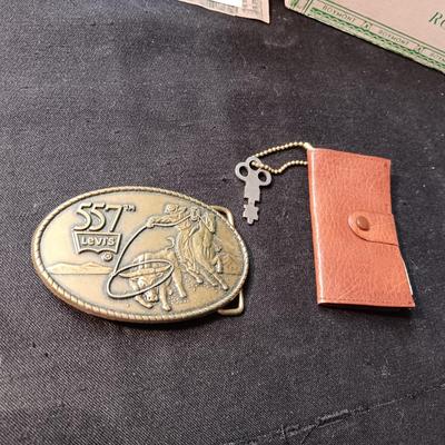 557 LEVIS BRASS BELT BUCKLE AND A MEEKER MADE AUTO KEY AND LICENSE CASE