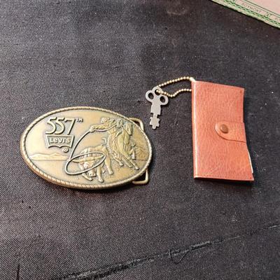 557 LEVIS BRASS BELT BUCKLE AND A MEEKER MADE AUTO KEY AND LICENSE CASE