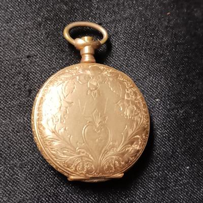 GOLD-TONE POCKET WATCH AND POCKET WATCH CASE FOR REPAIR
