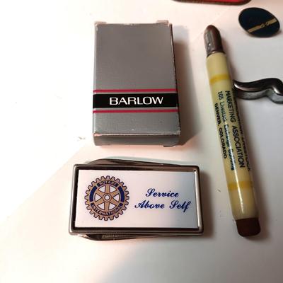 VINTAGE ADVERTISING ITEMS