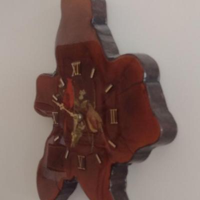 Custom Live Edge Wall Clock with Cardinal Bird Theme Decor