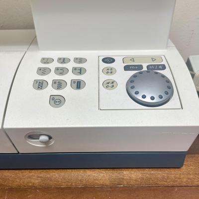 Quilt Style Pfaff Sewing Machine Model 2042