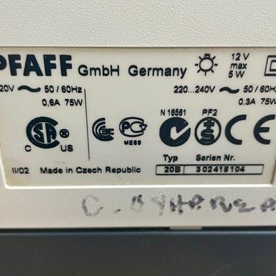 Quilt Style Pfaff Sewing Machine Model 2042