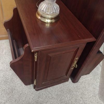 Single Door Side Table with Magazine Cradle
