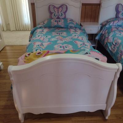 French Country Design Twin Bed with Mattress Set Choice A