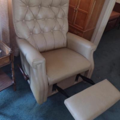 Lazy Boy Button Back Faux Leather Recliner Choice A