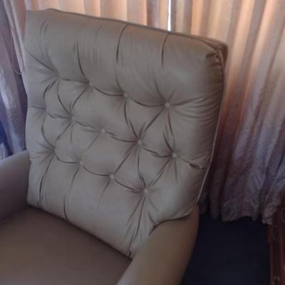 Lazy Boy Button Back Faux Leather Recliner Choice A
