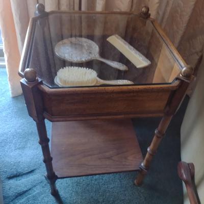 Vintage Wood Finish Curio Display Side Table (No Contents)