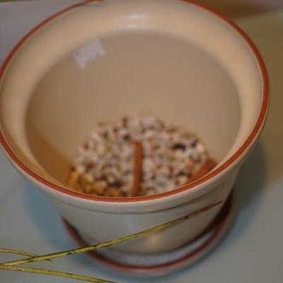 PAIR OF IVORY COLORED WITH BROWN ACCENT CERMIC PLANTERS W/ POTTERY FORMED SPARROWS