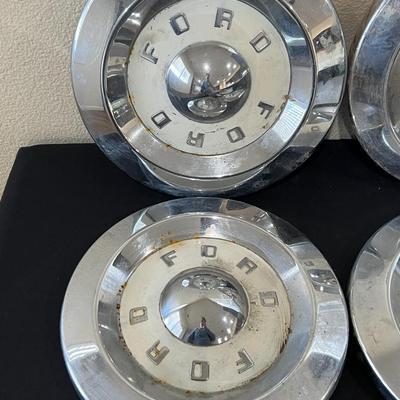 4 1957-1959 Ford Hubcaps