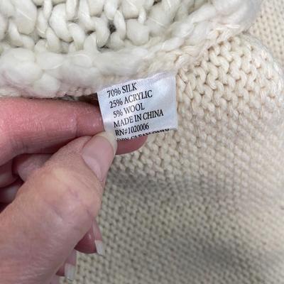 XL cream funnel neck silk/wool Sweater