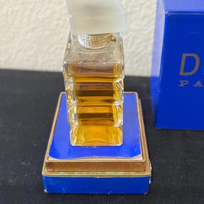 D 103 Paris Perfume