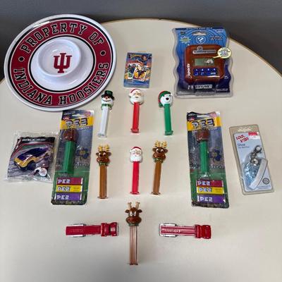 Pez Candy Dispensers Hoosier chip/dip & bowl, Superman playing cards