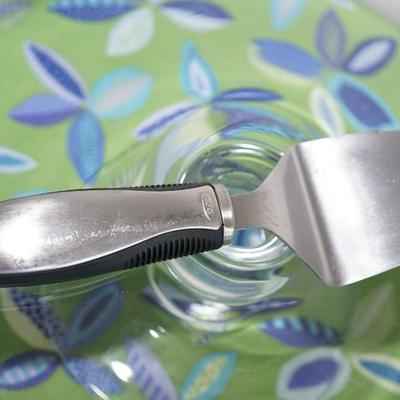 ENTERTAINMENT GROUPING FOR WHEN THEY COME OVER FOR DESSERT & COFFEE