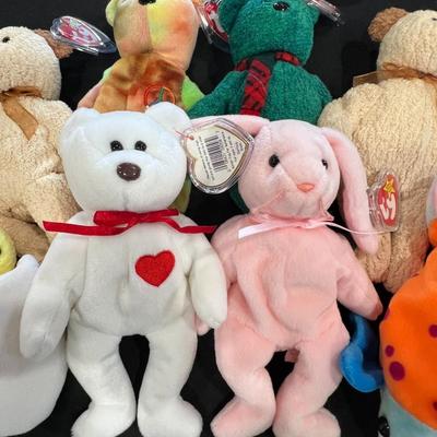 13 Beanie Babies
