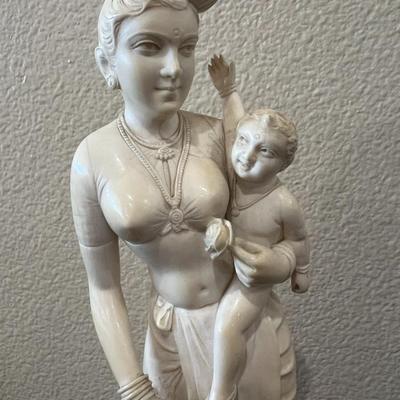 Resin Lady Statue