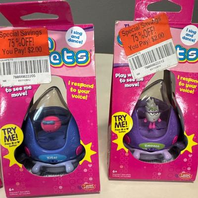 Aqua pets, Pez and mice toys