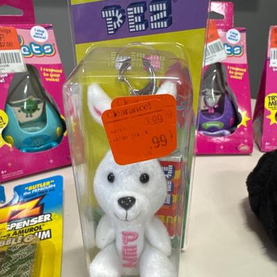 Aqua pets, Pez and mice toys