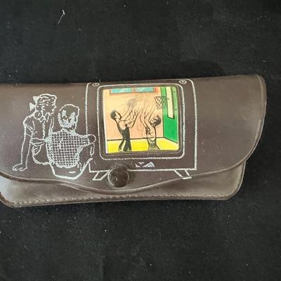 Vintage Child's Eyeglass Holder