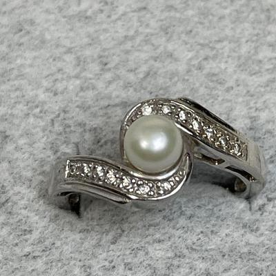 Pearl and Sterling Silver ring 8