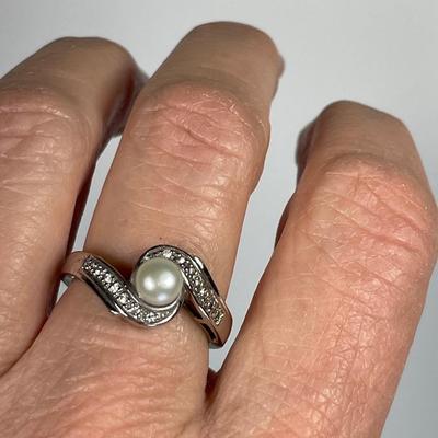 Pearl and Sterling Silver ring 8