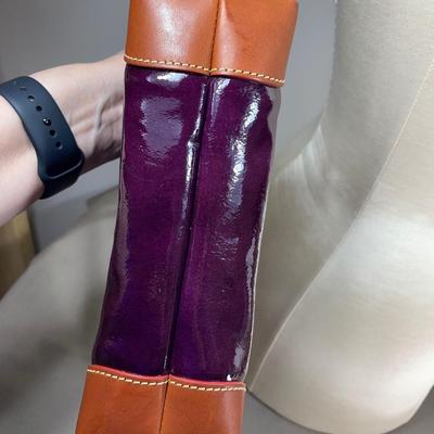 Dooney & Bourke Plum Patent shoulder handbag New