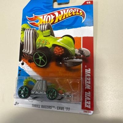 Hot Wheels 2 New in package